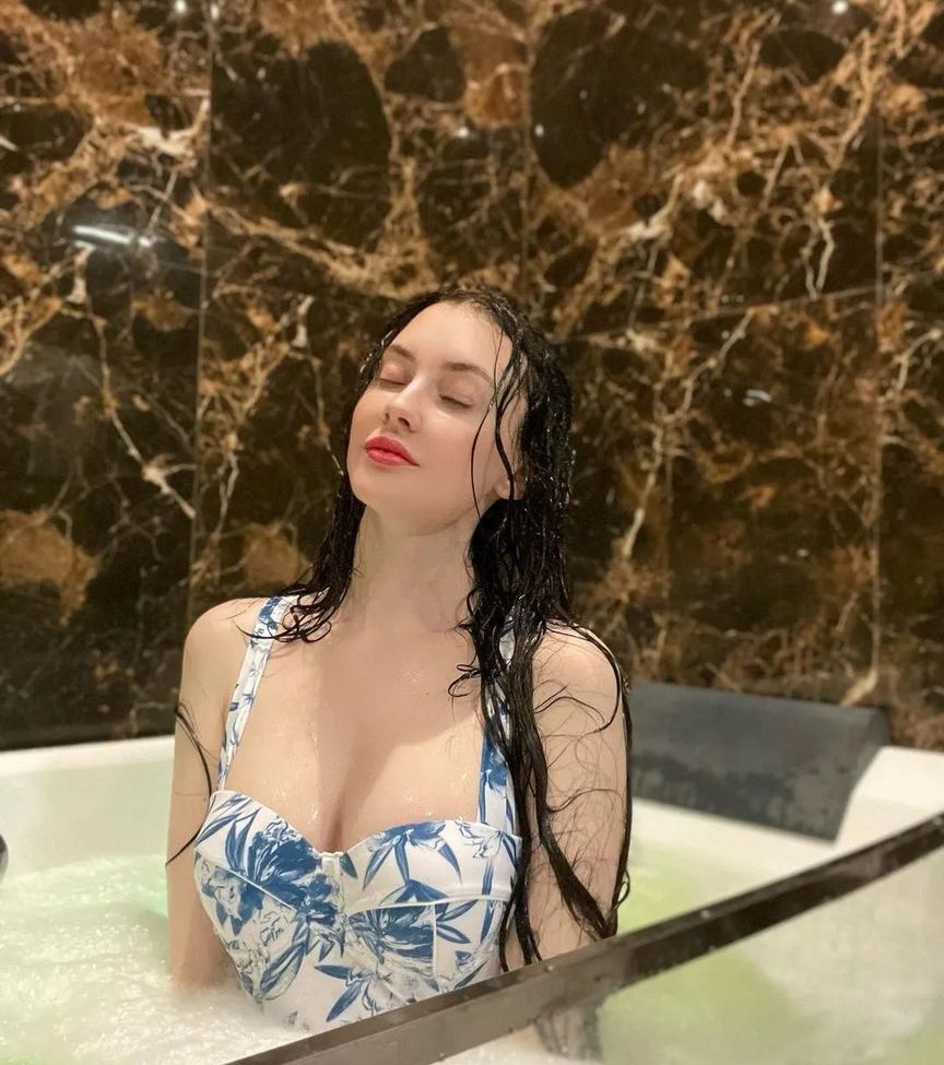 Fiona Allison desnuda #107502238