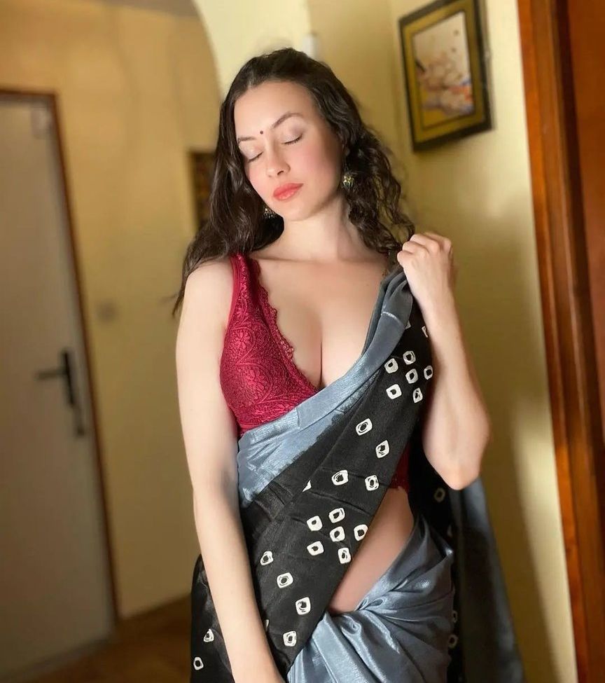 Fiona Allison desnuda #107502270