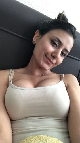 Cleavage valle appena fuckin click it #101817575