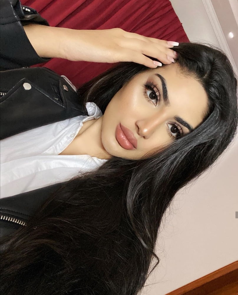 Hottest paki girl from maidenhead london pakistani classy
 #104846181