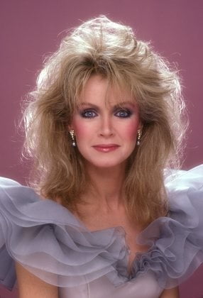 Donna mills
 #90472997