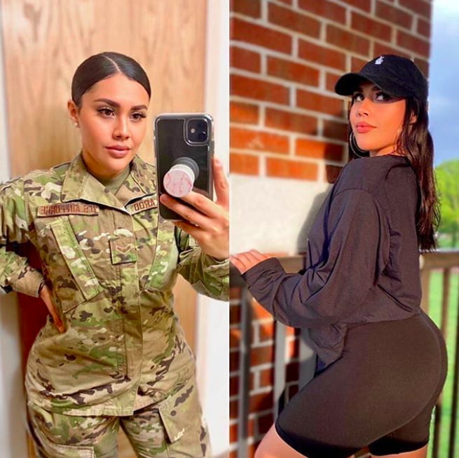 Ragazze militari sexy dentro e fuori l'uniforme!
 #91930695