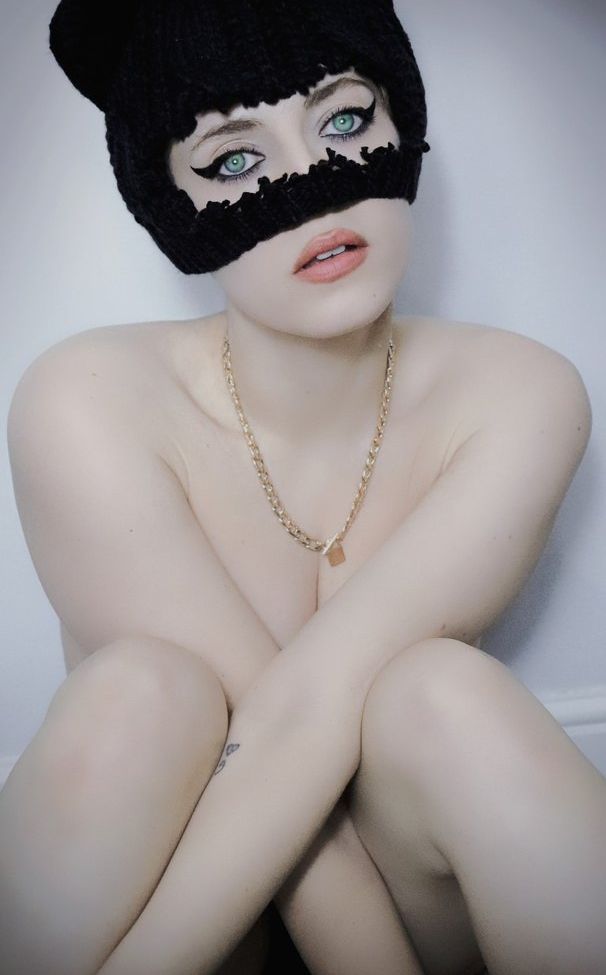 Kirsten Ria desnuda #108764005