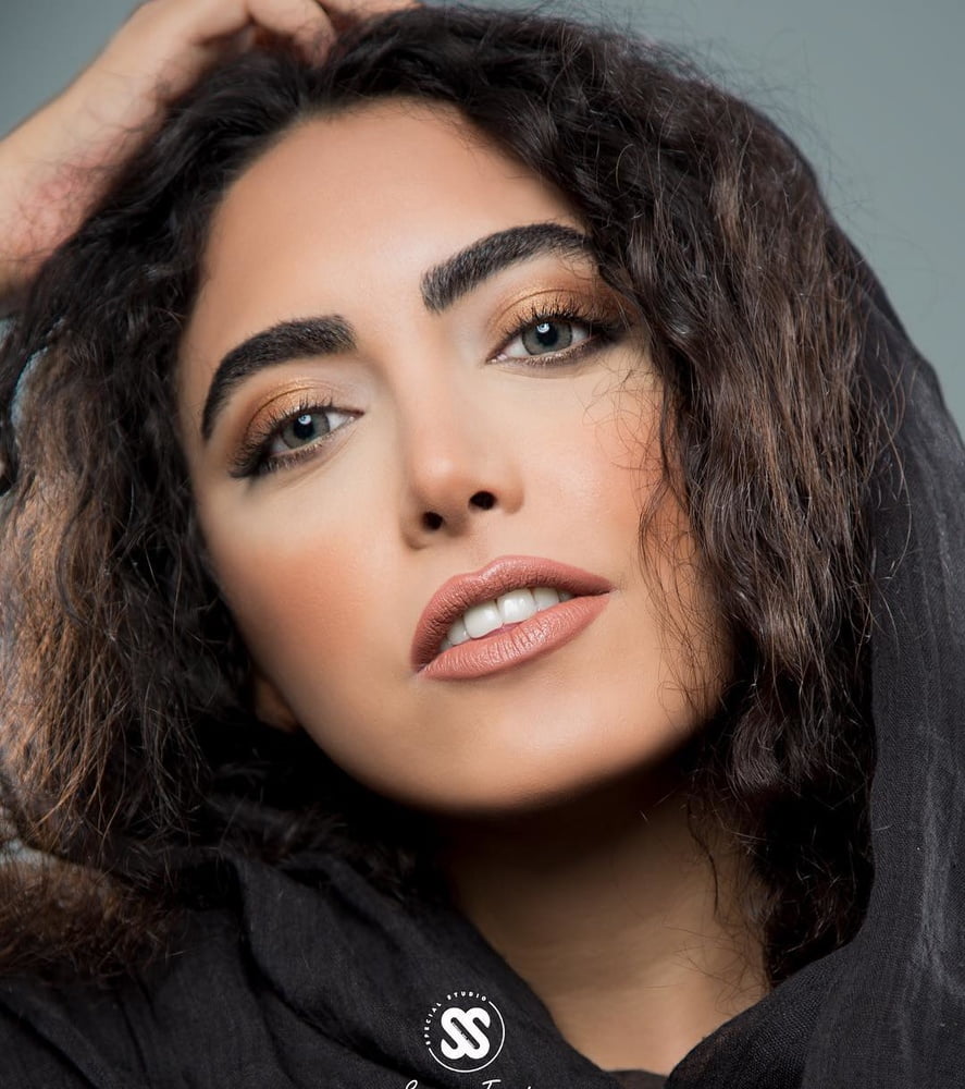 Sanaz
 #87676940