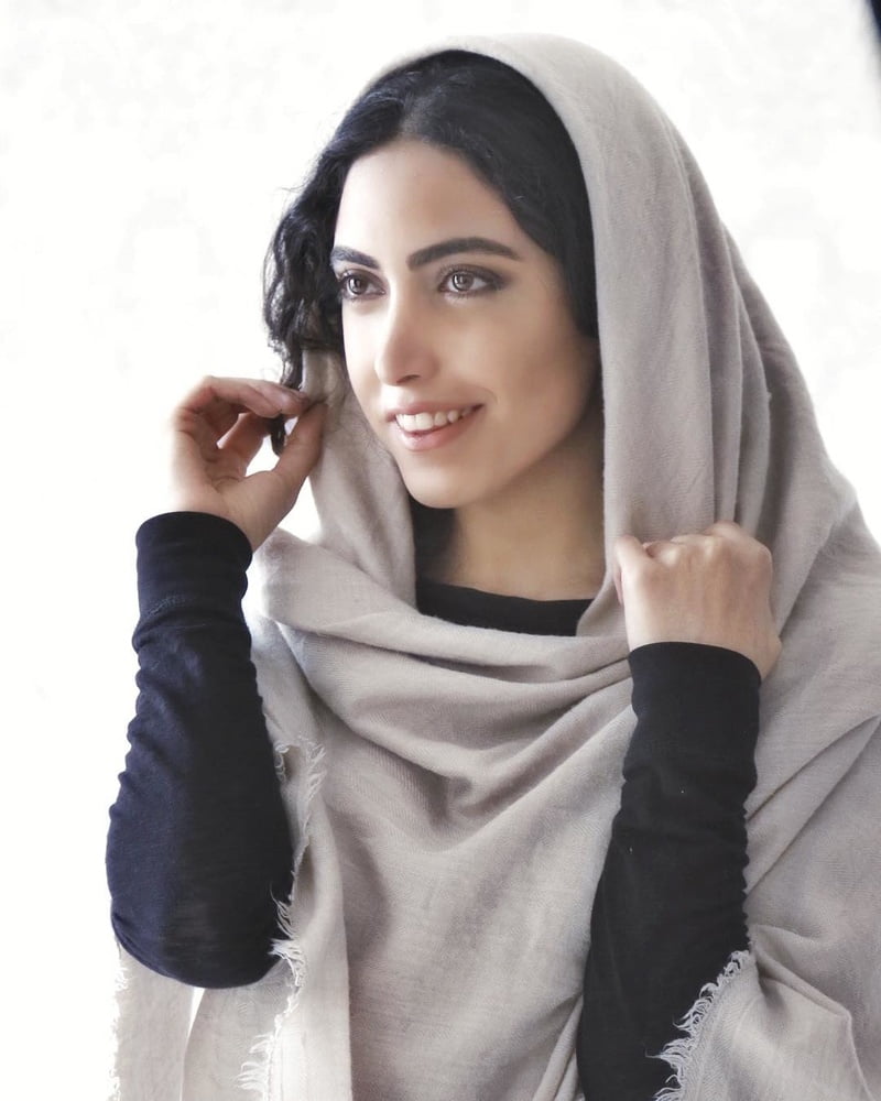 Sanaz
 #87676947