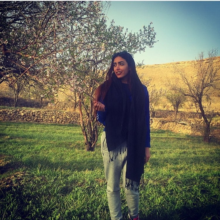 Sanaz
 #87676956