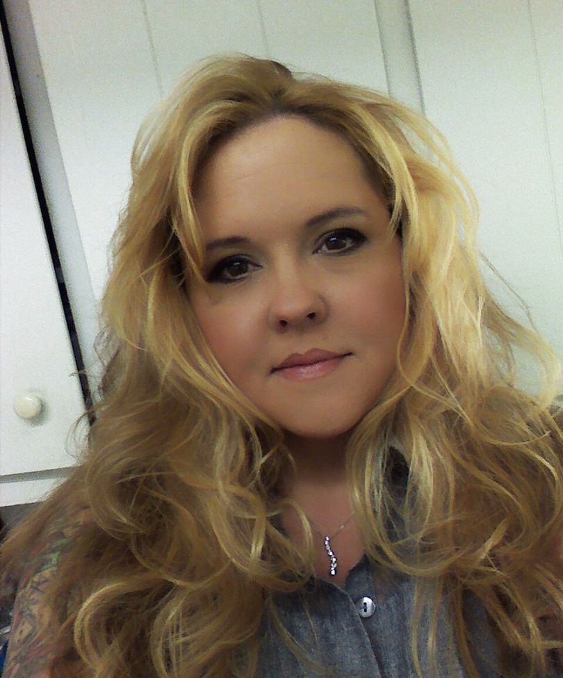 Rebecca Parrot nude #109079053