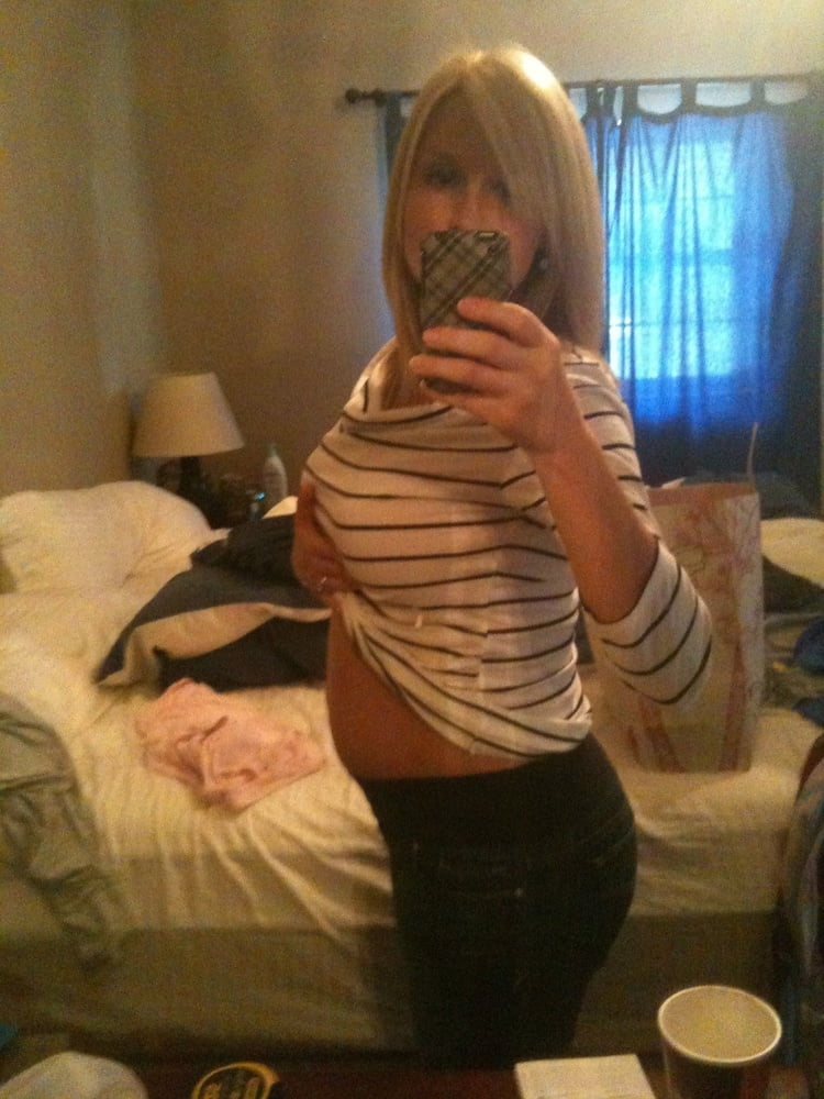 Super hot amateur pregnant blonde just wow #99770244