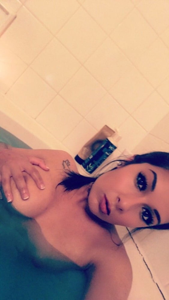 Sexfie
 #104030236