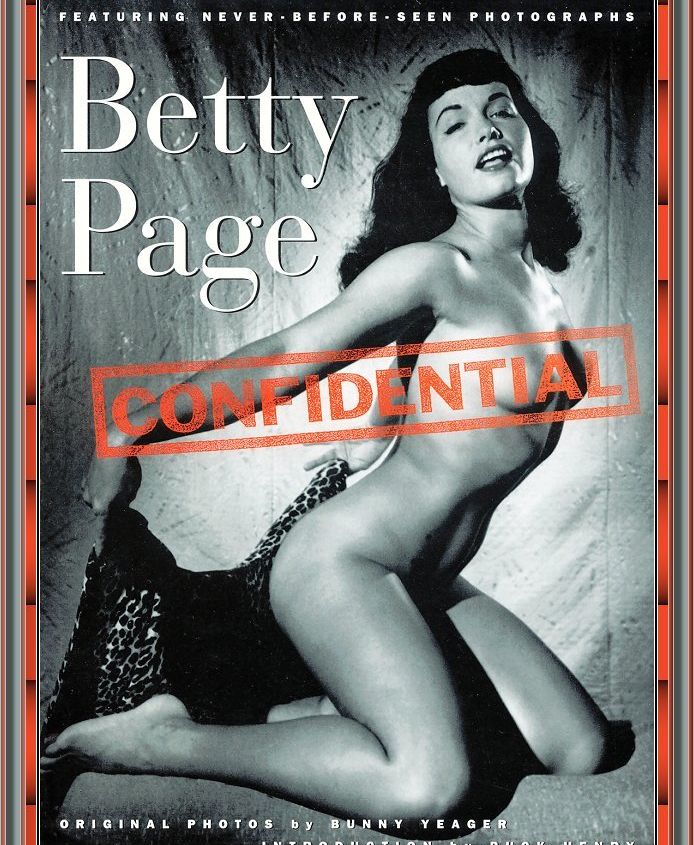 Bettie Page nuda #108997483