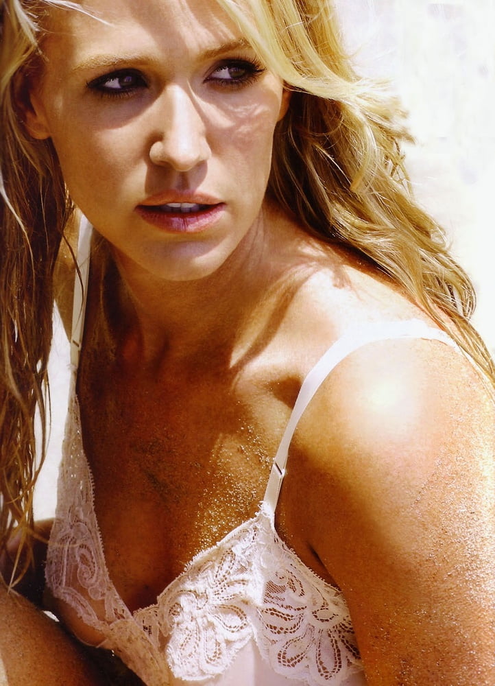 ポピー・モントゴメリー（Poppy montgomery
 #90767076