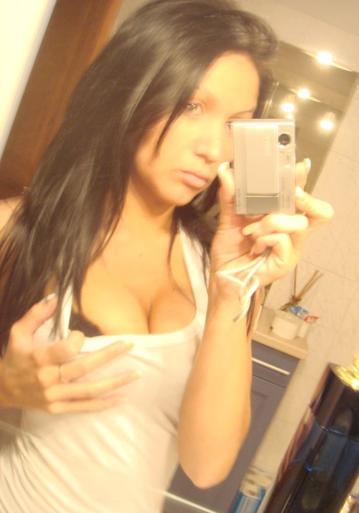 Private pictures of Helen #94053797