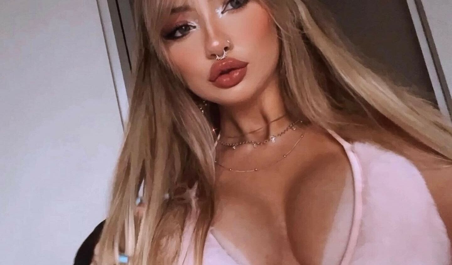 Carolina Fernandes nude #108848583