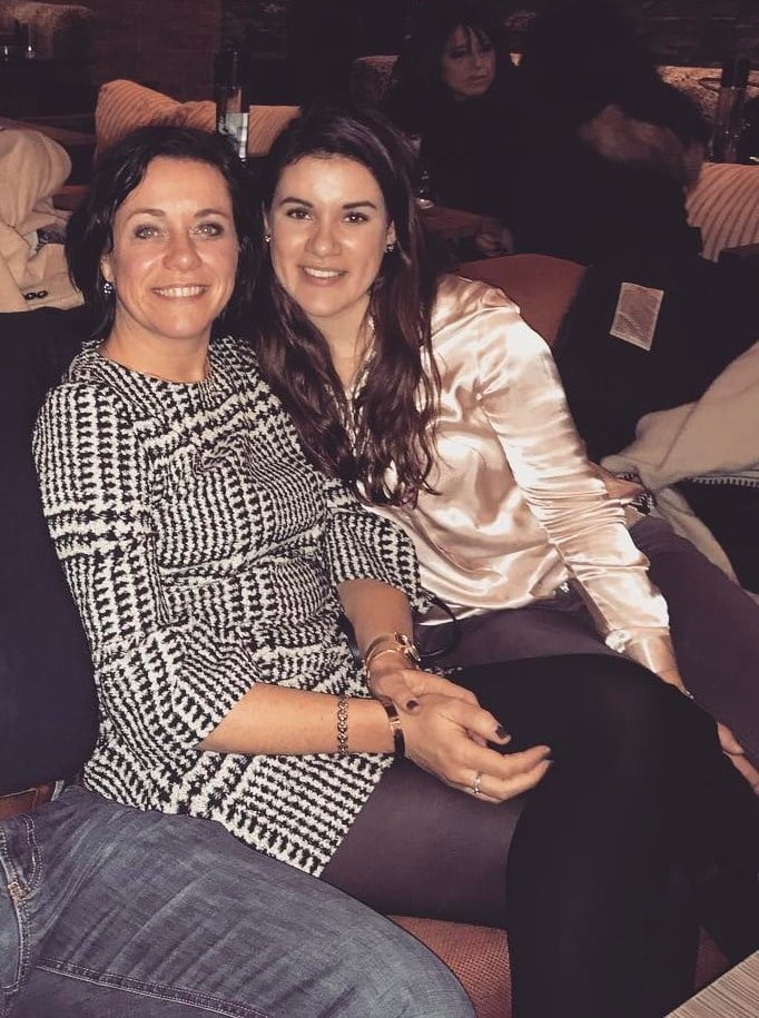 Wen würdest du gerne ficken und wie? Mama Dionne oder Maxime
 #96489561