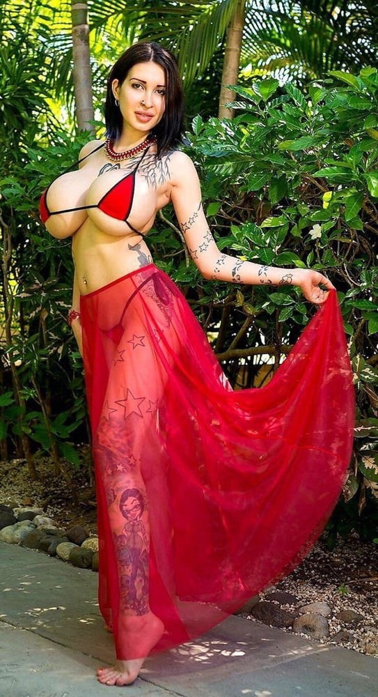 HOT BITCHEZZ #105980788