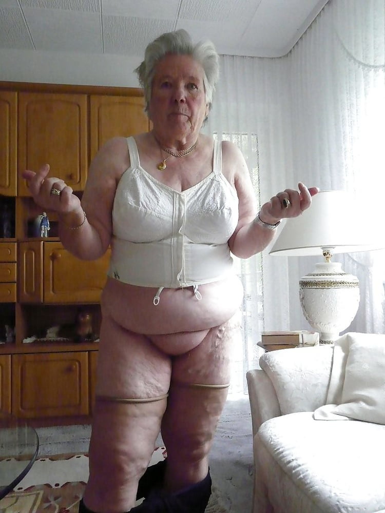 197 - Grandma horny and fat - Oma geil und fett #100954027