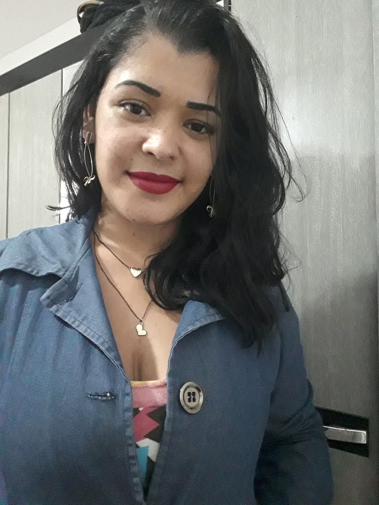 フェイスブックの女たち
 #103481806