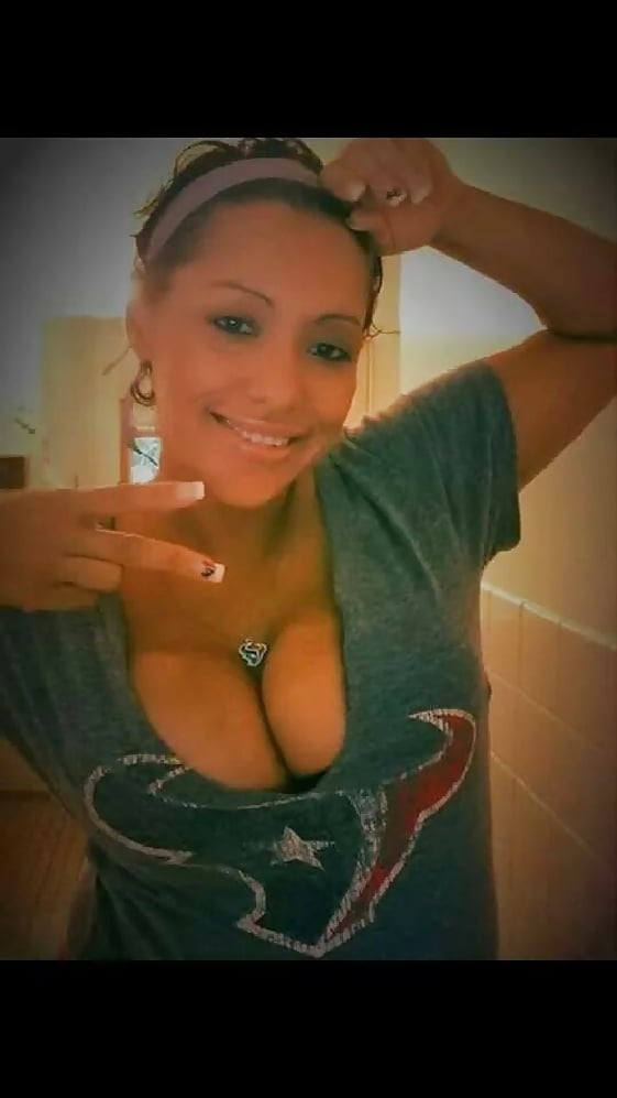 Huge tits latina whore Jenn #106418366