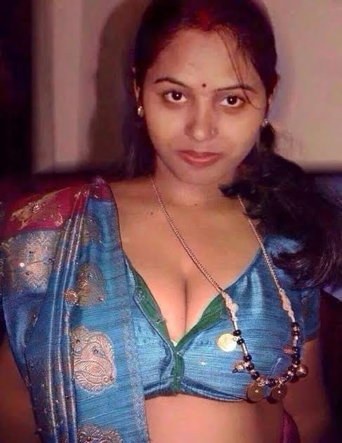 Desi MILFs hidden image #105804543