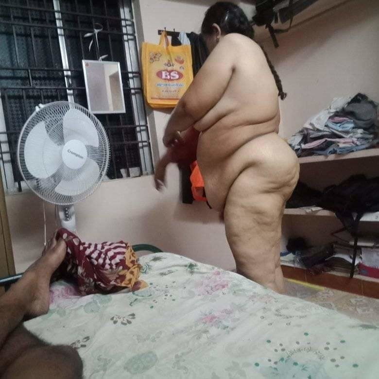 Desi MILFs hidden image #105804747