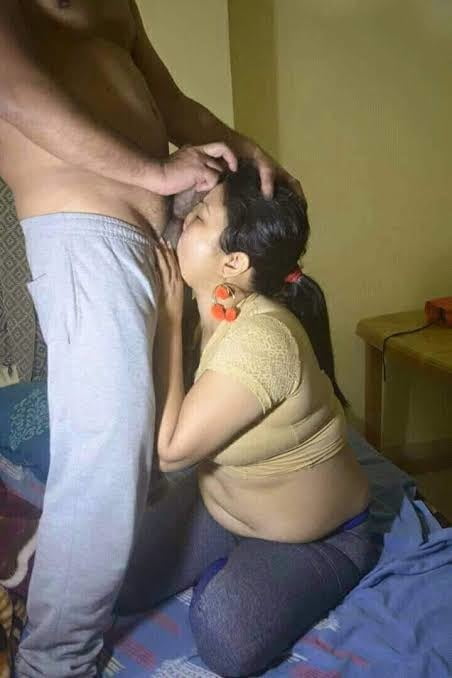 Desi MILFs hidden image #105804789