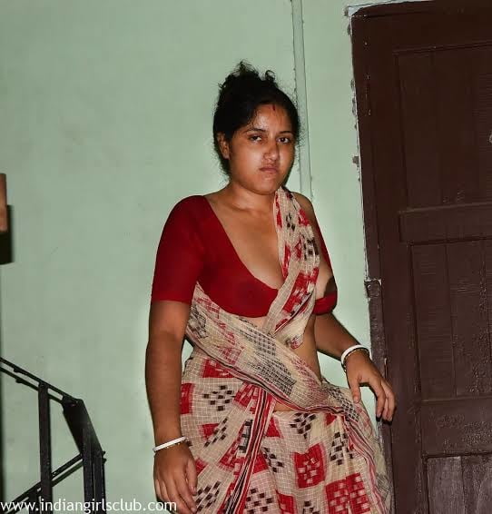Desi MILFs hidden image #105804795