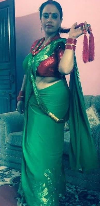 Desi MILFs hidden image #105804837