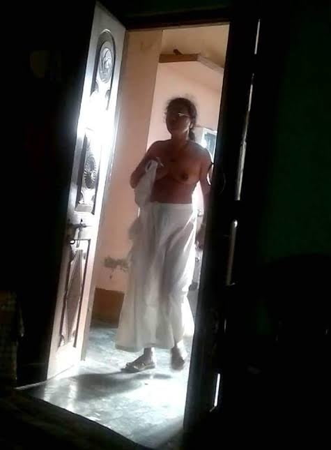 Desi MILFs hidden image #105804891