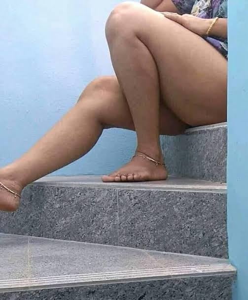 Desi MILFs hidden image #105804908