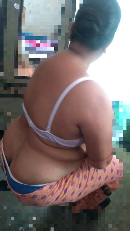 Desi MILFs hidden image #105804939