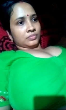 Desi MILFs hidden image #105804945