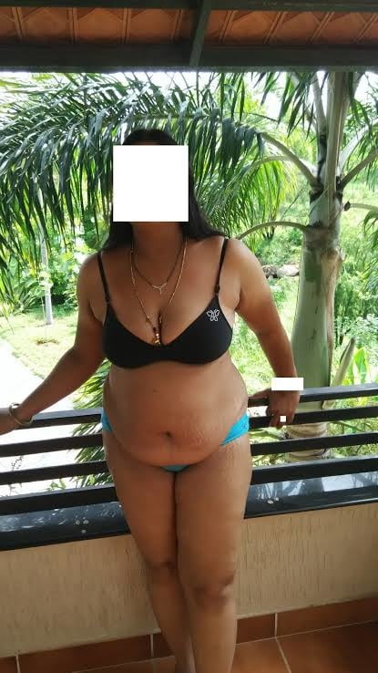 Desi MILFs hidden image #105804983