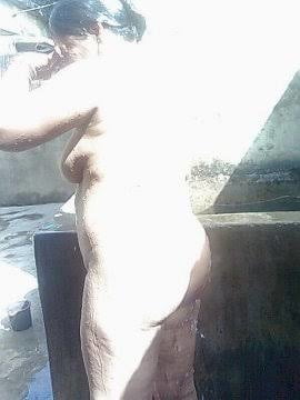 Desi MILFs hidden image #105805027