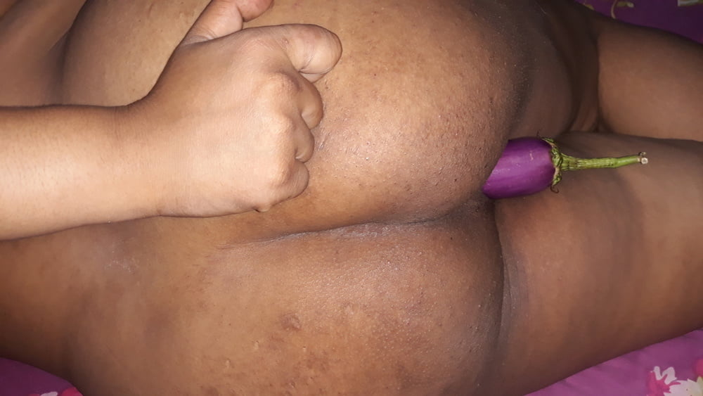 Desi MILFs hidden image #105805099