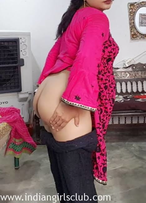 Desi MILFs hidden image #105805113
