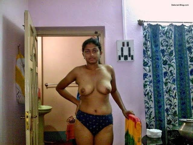 Desi MILFs hidden image #105805166