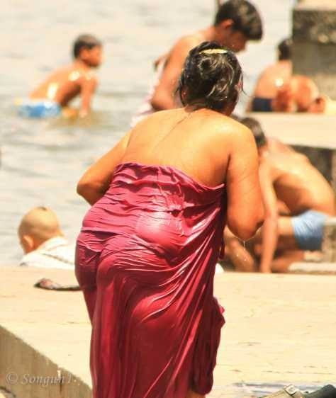 Desi MILFs hidden image #105805201