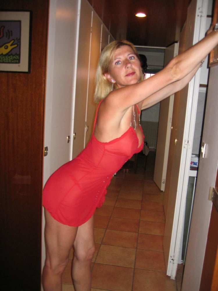 Ihre Mutter milf dumme Hure ist eine exponierte Webwhore cumslut
 #99064445