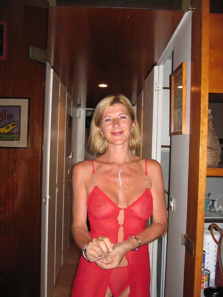 Ihre Mutter milf dumme Hure ist eine exponierte Webwhore cumslut
 #99064451
