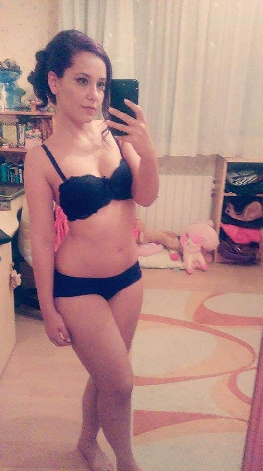 RANDOM #97679702