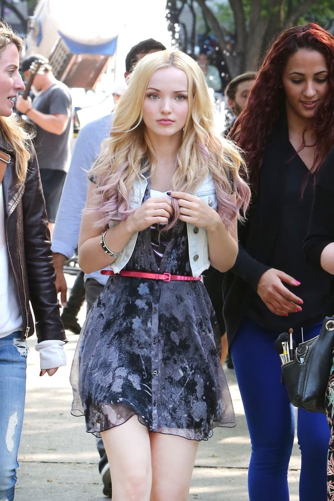 Dove cameron
 #104181923