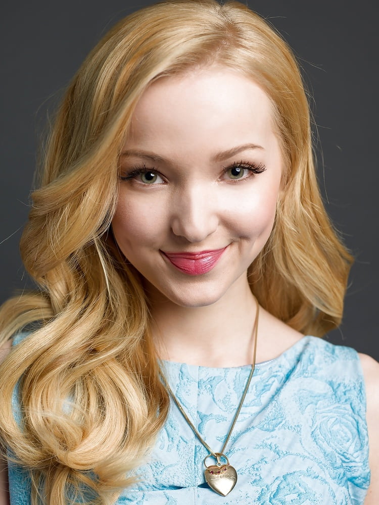 Dove Cameron #104182004