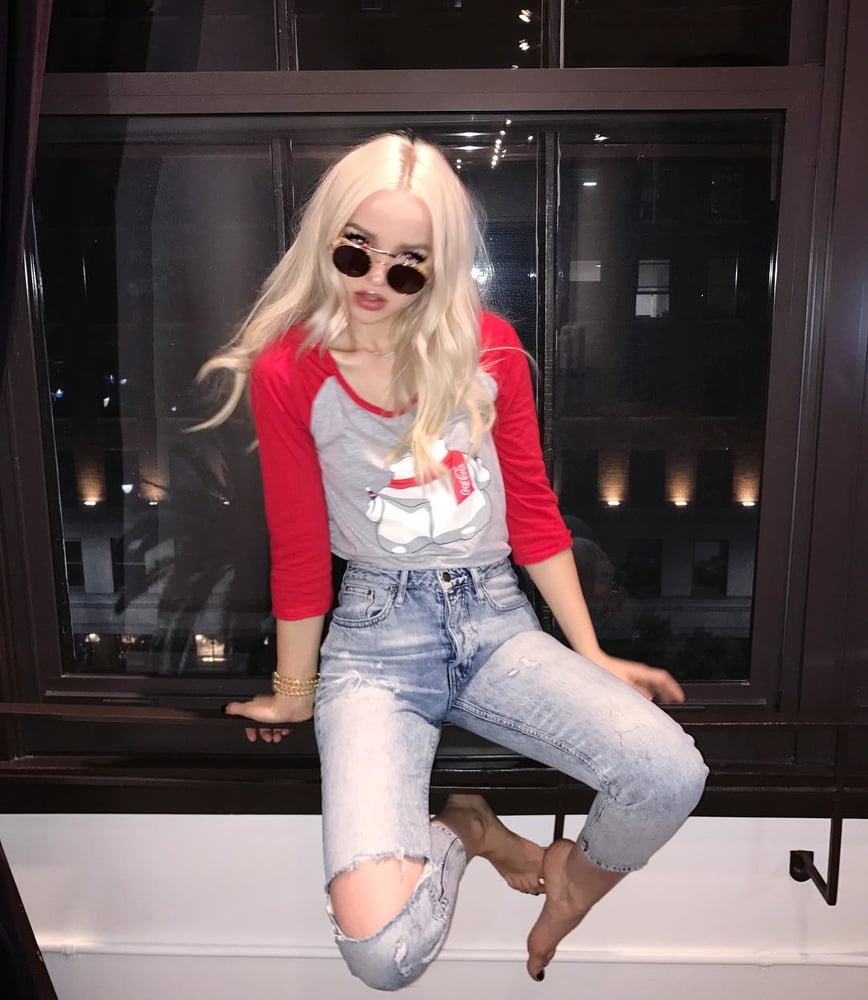 Dove Cameron #104182062