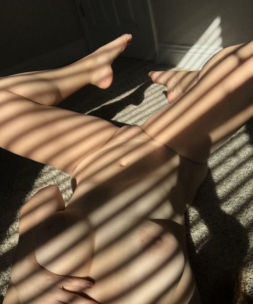 CrazyForFeet desnuda #108506117