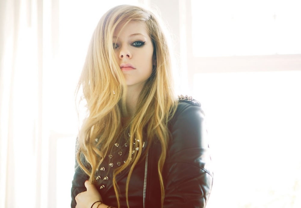 Avril Lavigne #89565720