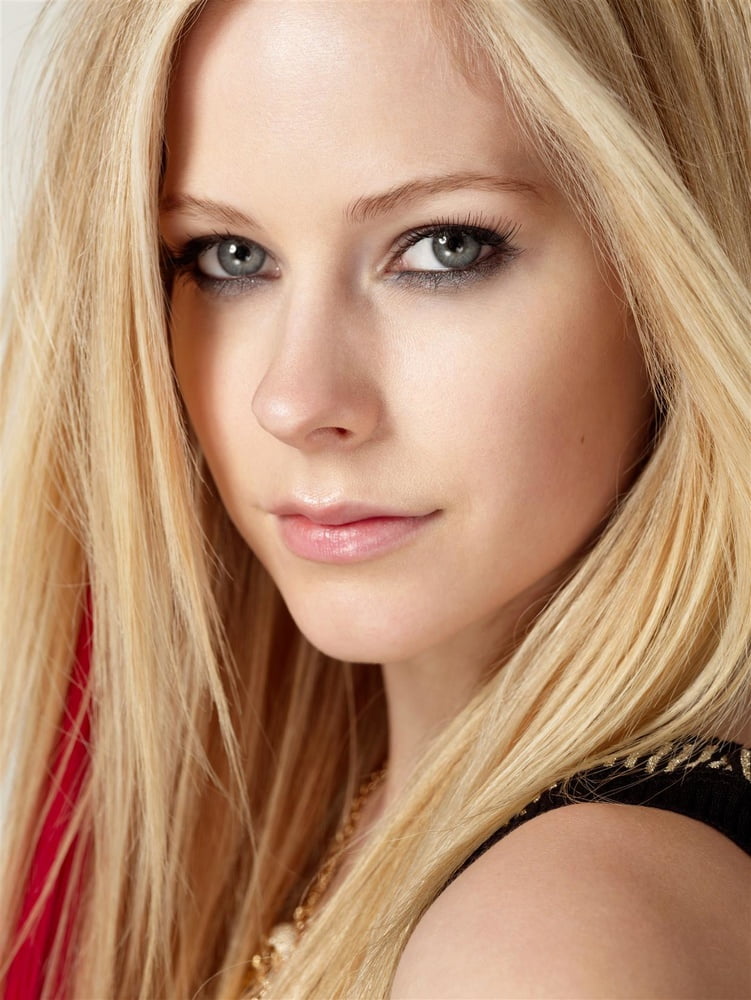 Avril Lavigne #89565770