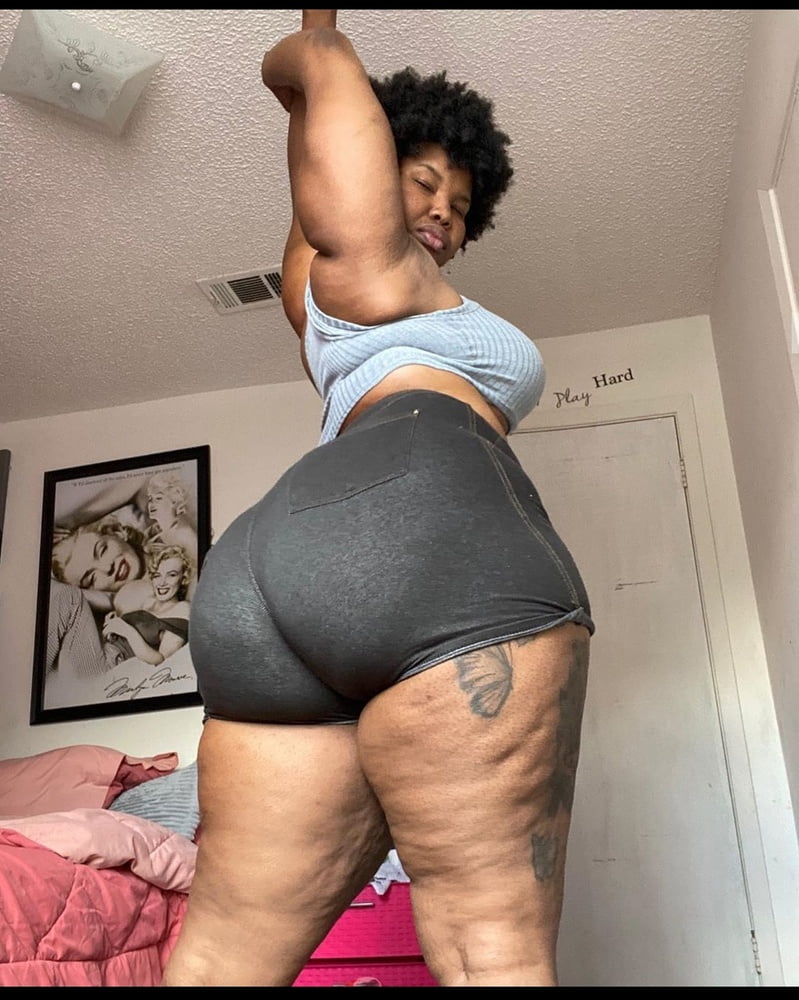 Abuelas culonas y putas
 #99514710