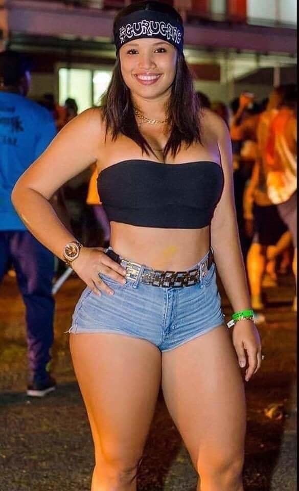 Abuelas culonas y putas
 #99514728