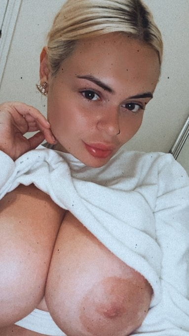 Sexy Twitter Schlampen 22
 #91340748