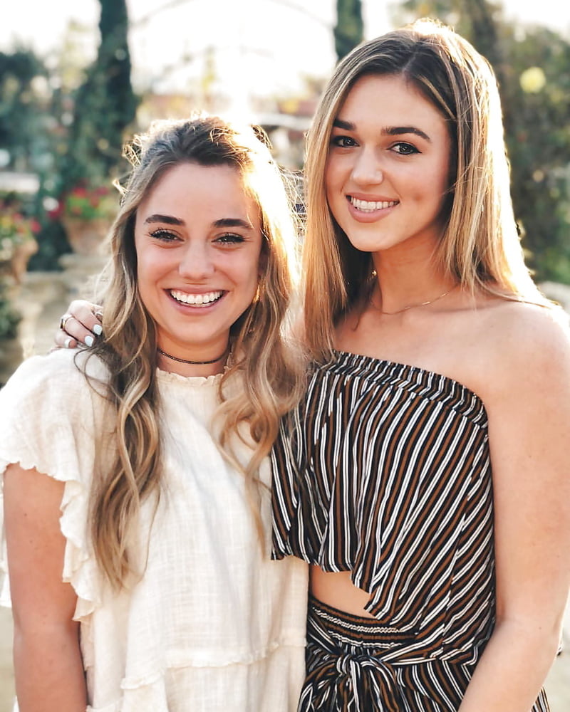 Sadie robertson
 #104785293